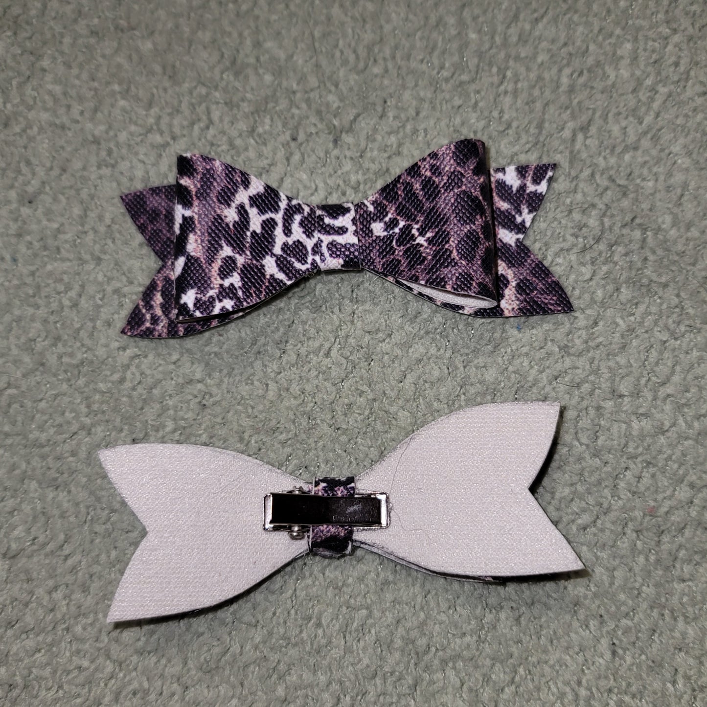 Cheetah Print Mini Bow Set