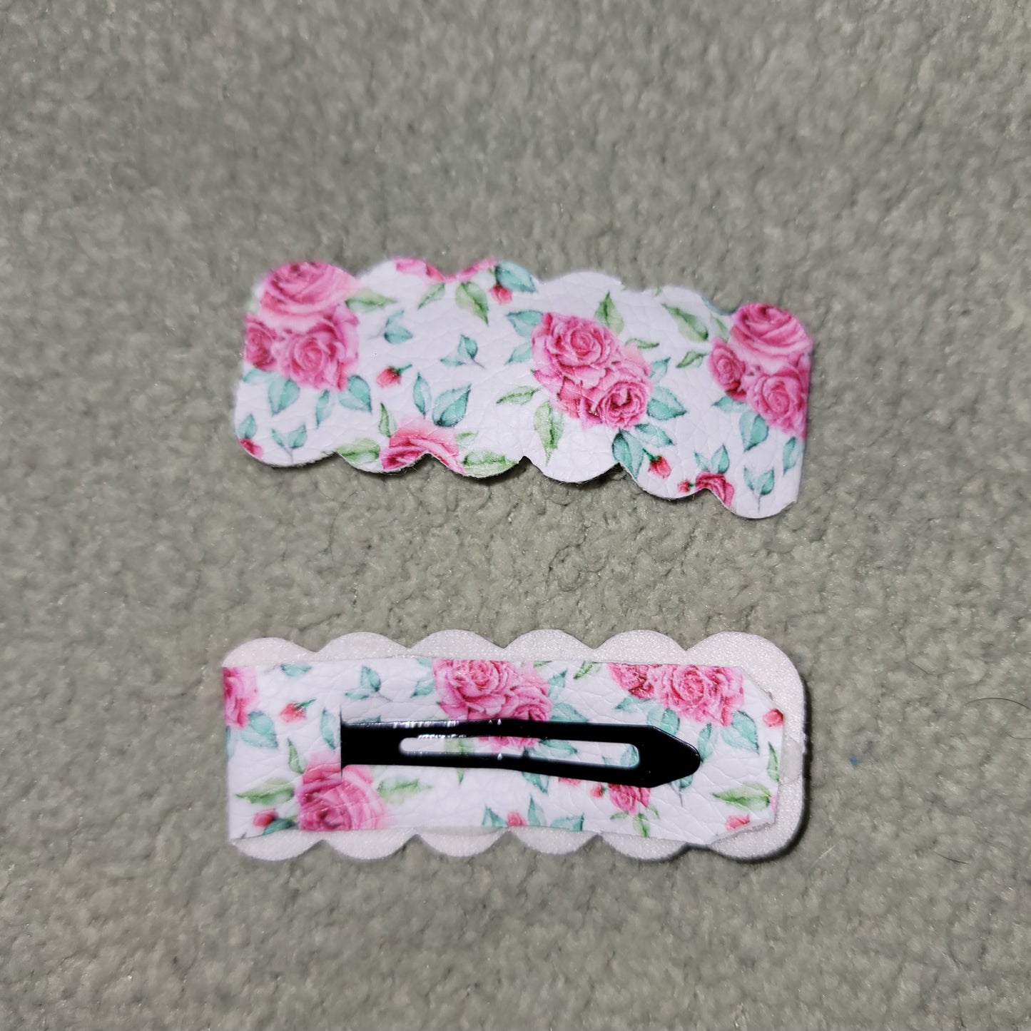 Small Rose Print Snap Clip Set