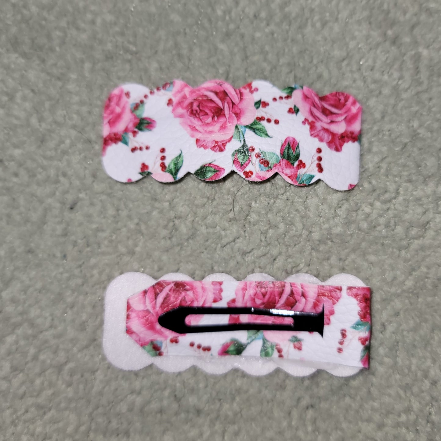 Rose Print Snap Clip Set