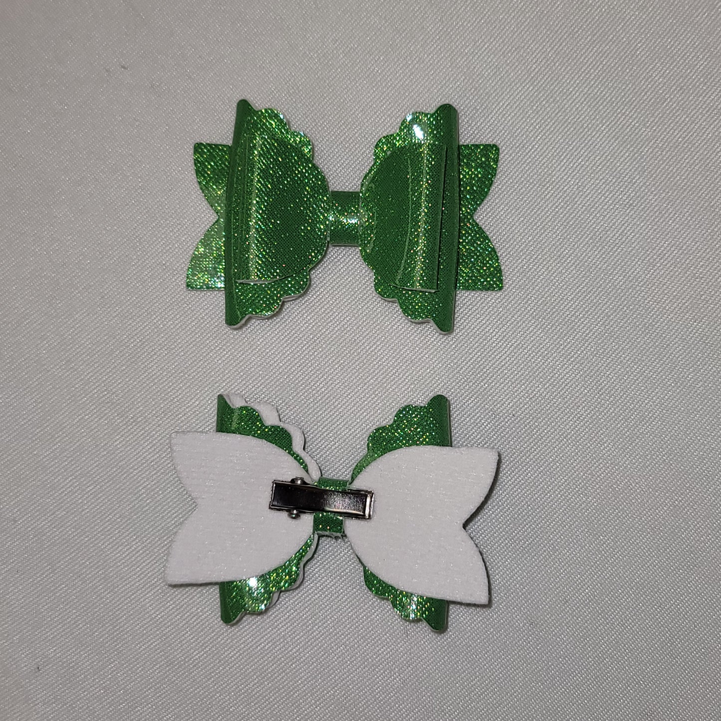 Green Shimmer Piggy Bow Set