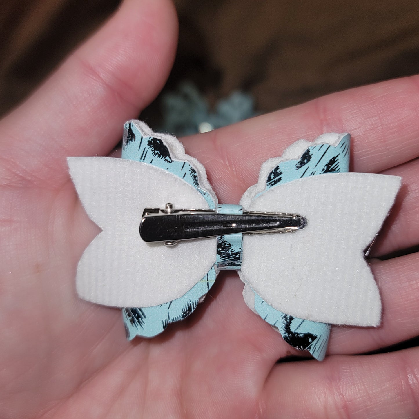 Light Blue & Silver Cheetah Print Piggy Bow Set