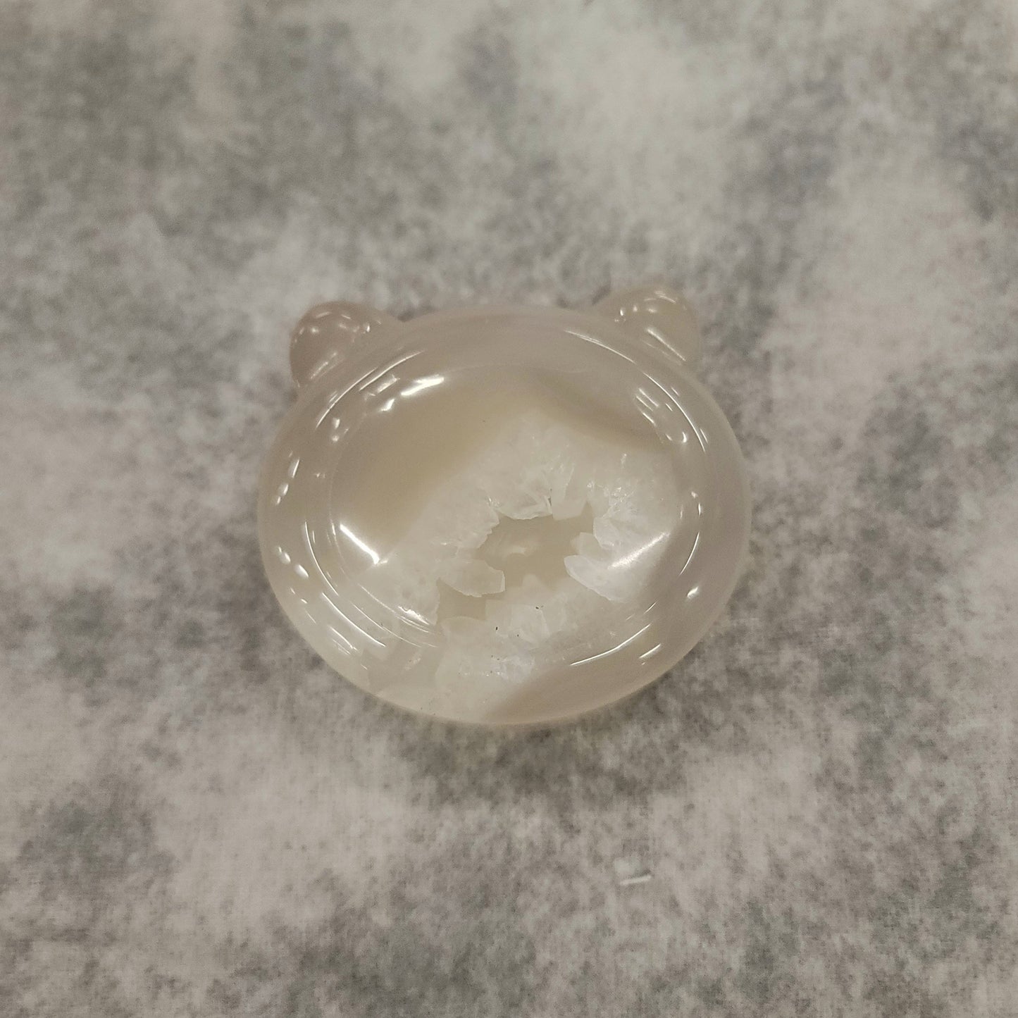 Agate with Quartz Cat Bowl