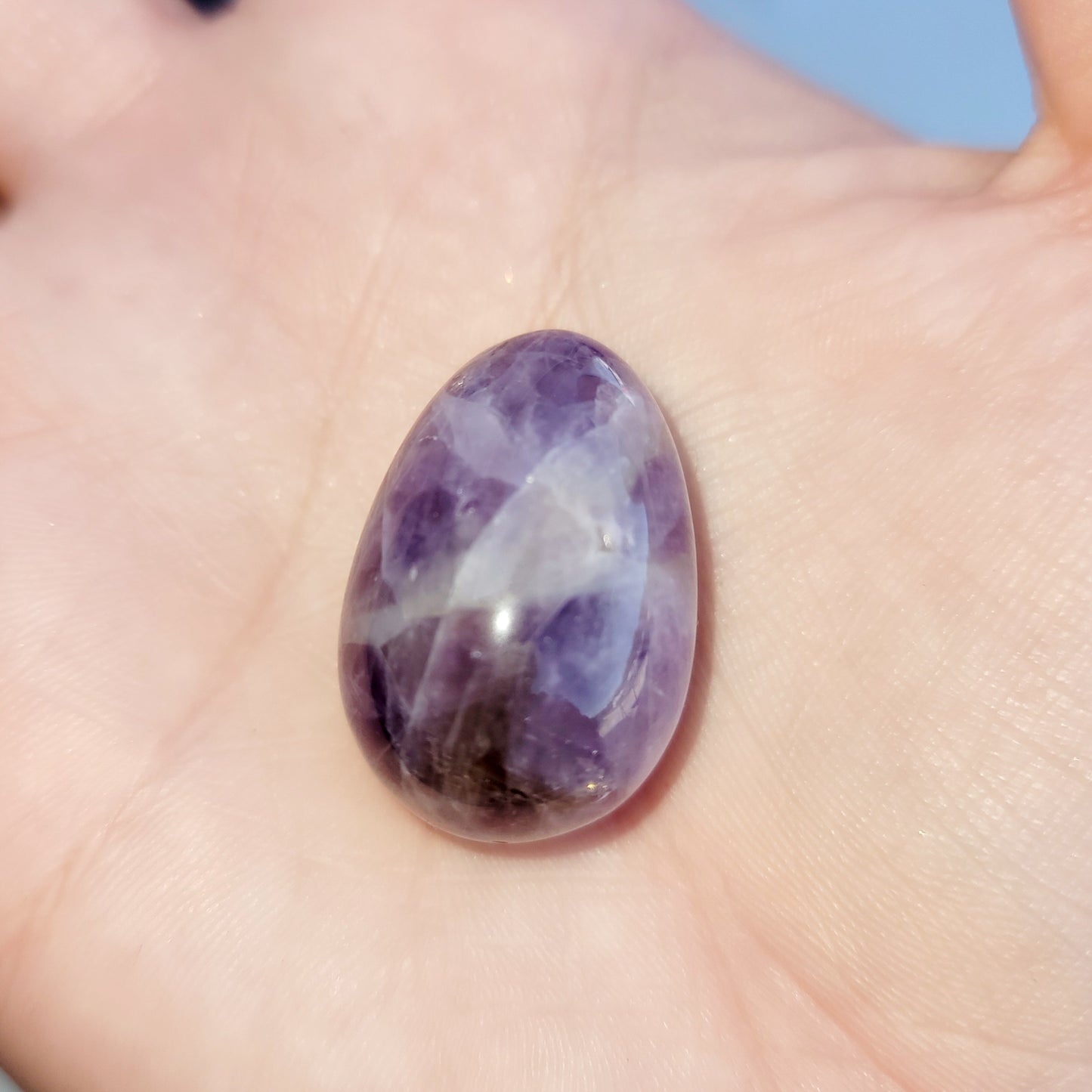 Chevron Amethyst Mini Egg