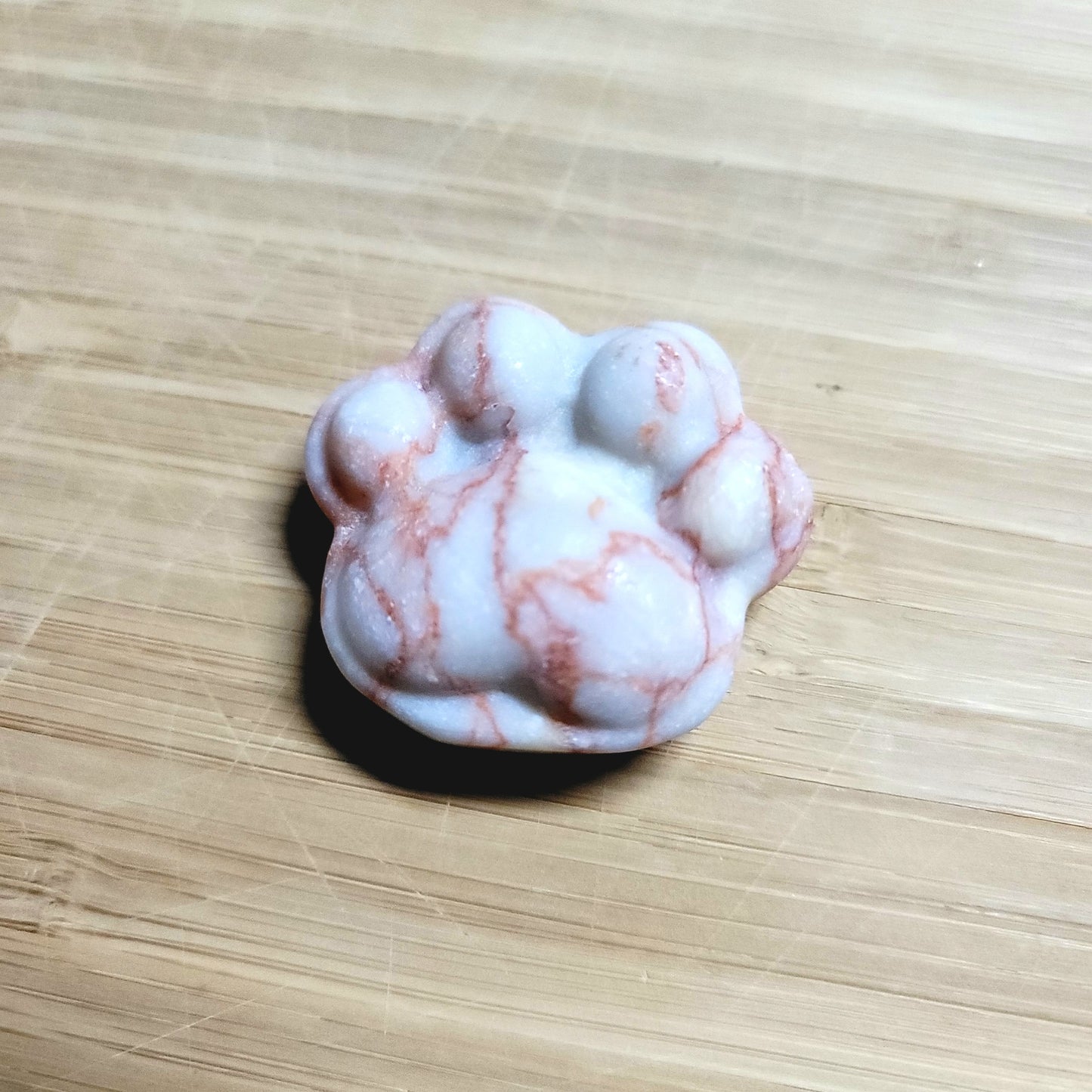 Red Network Jasper Small Pawprint