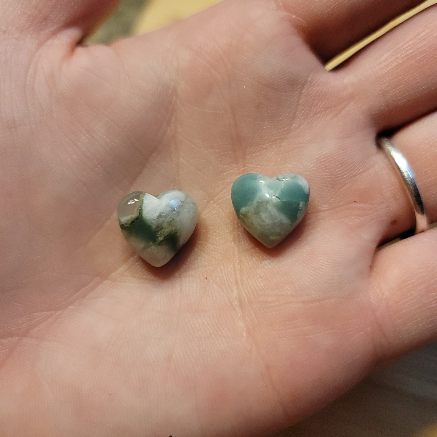 Mini Green Flower Agate Heart