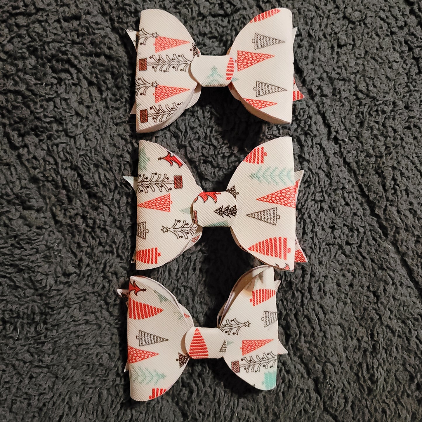 Medium Christmas Tree Print Bow