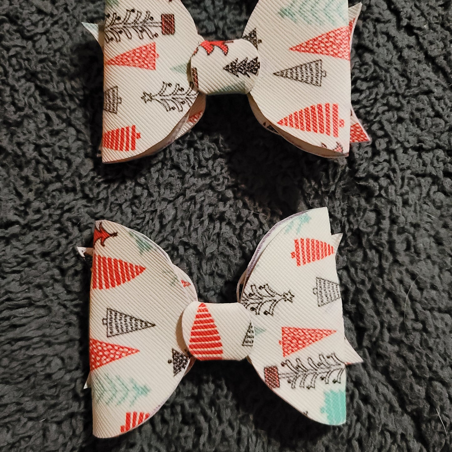 Medium Christmas Tree Print Bow
