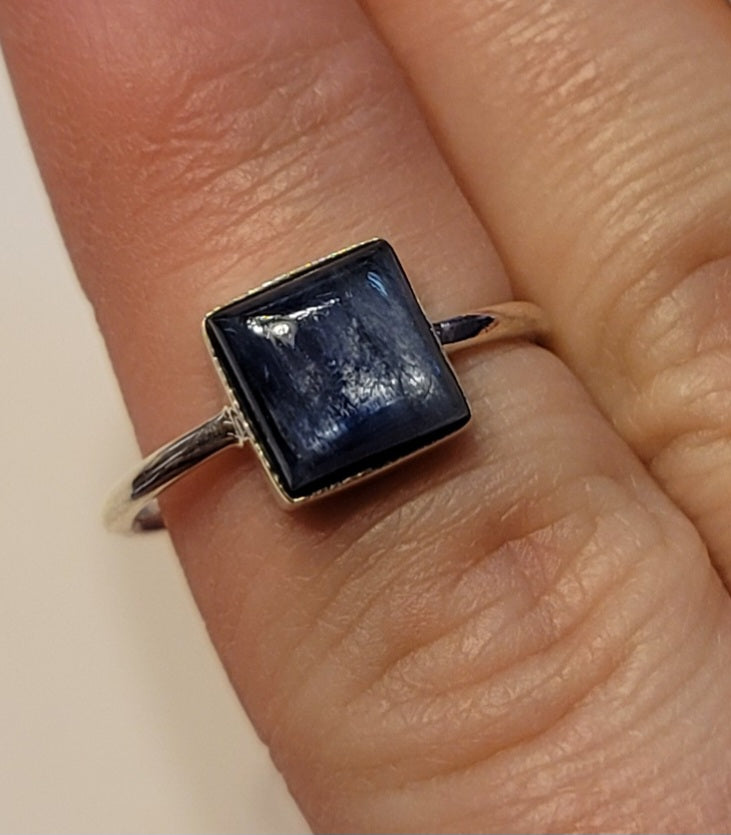 Kyanite size 7.5 Ring