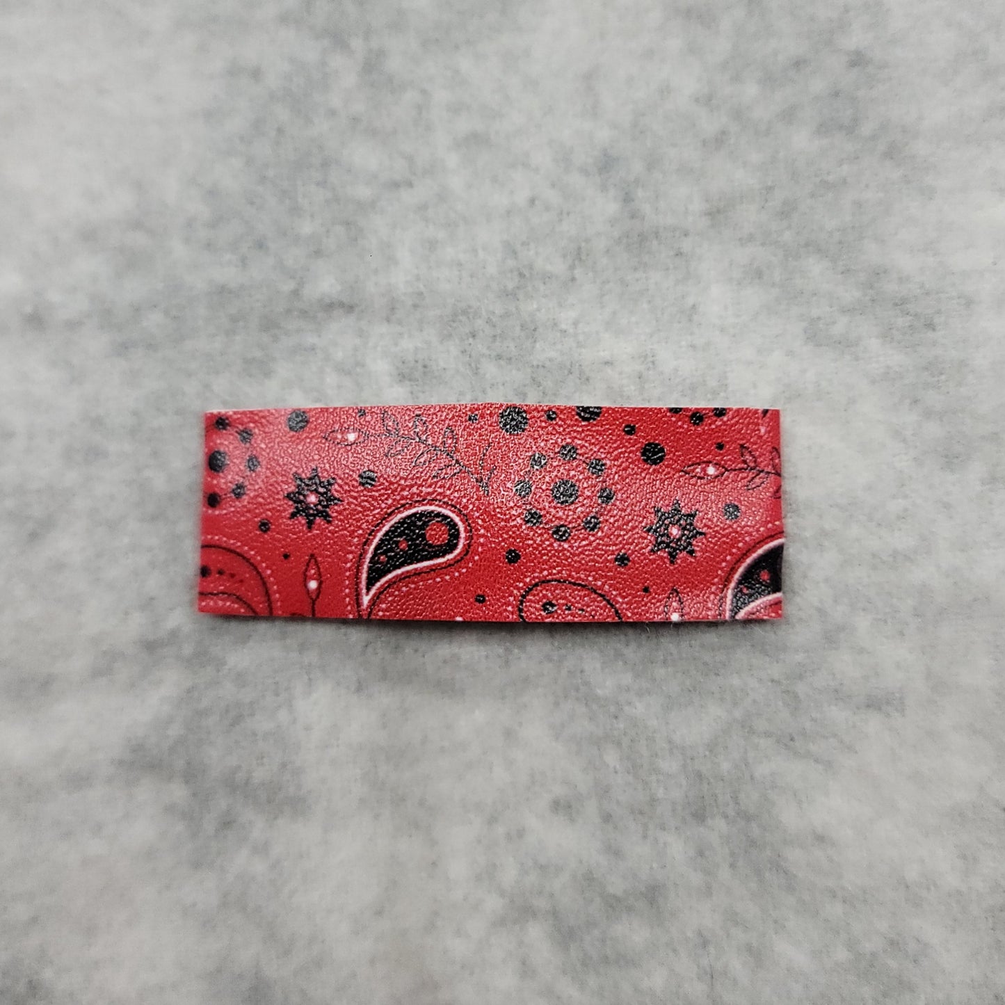 Red Paisley Snap Clip