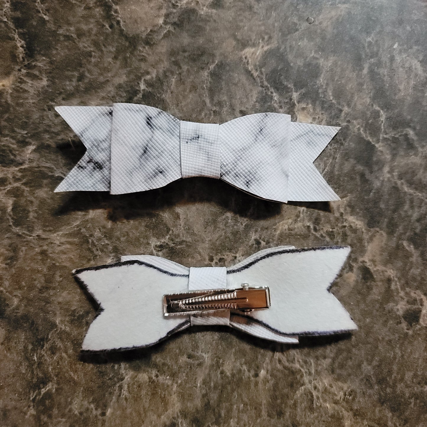 White Marble Bow Set
