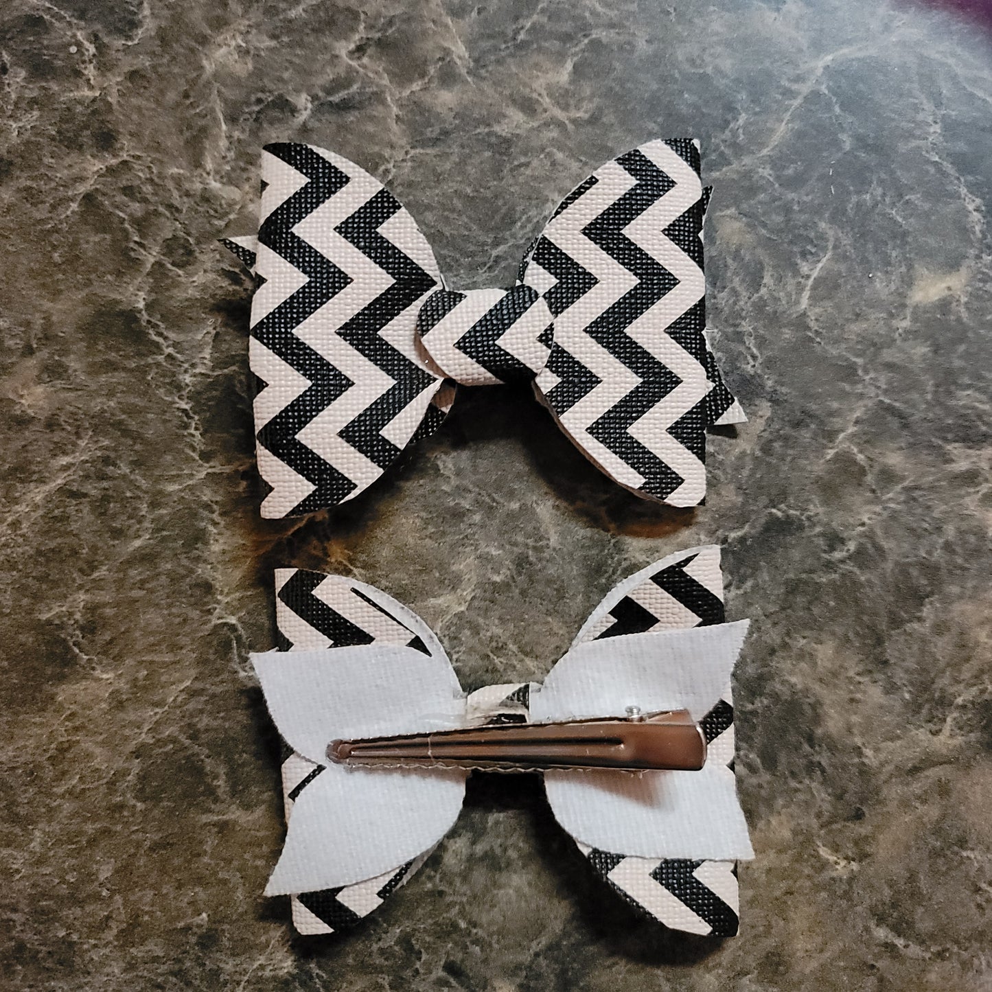 Black & Cream Chevron Bow