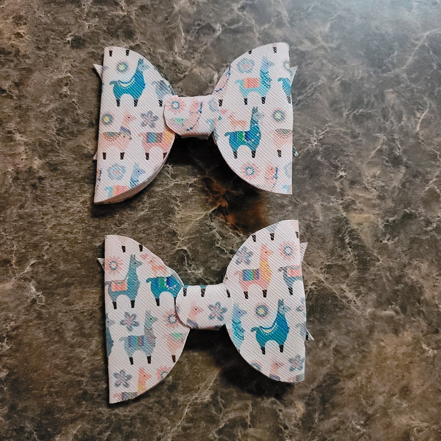 Llama Bow