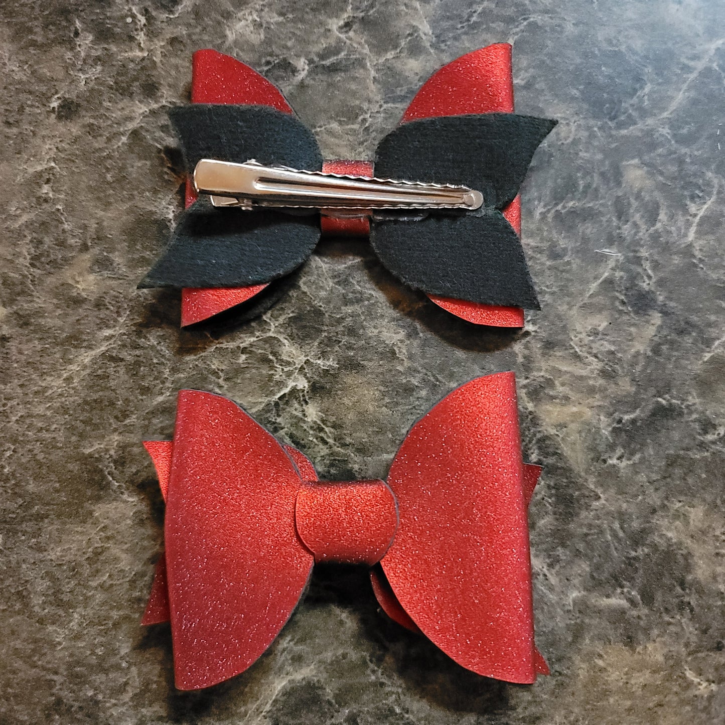 Red Shiny Bow