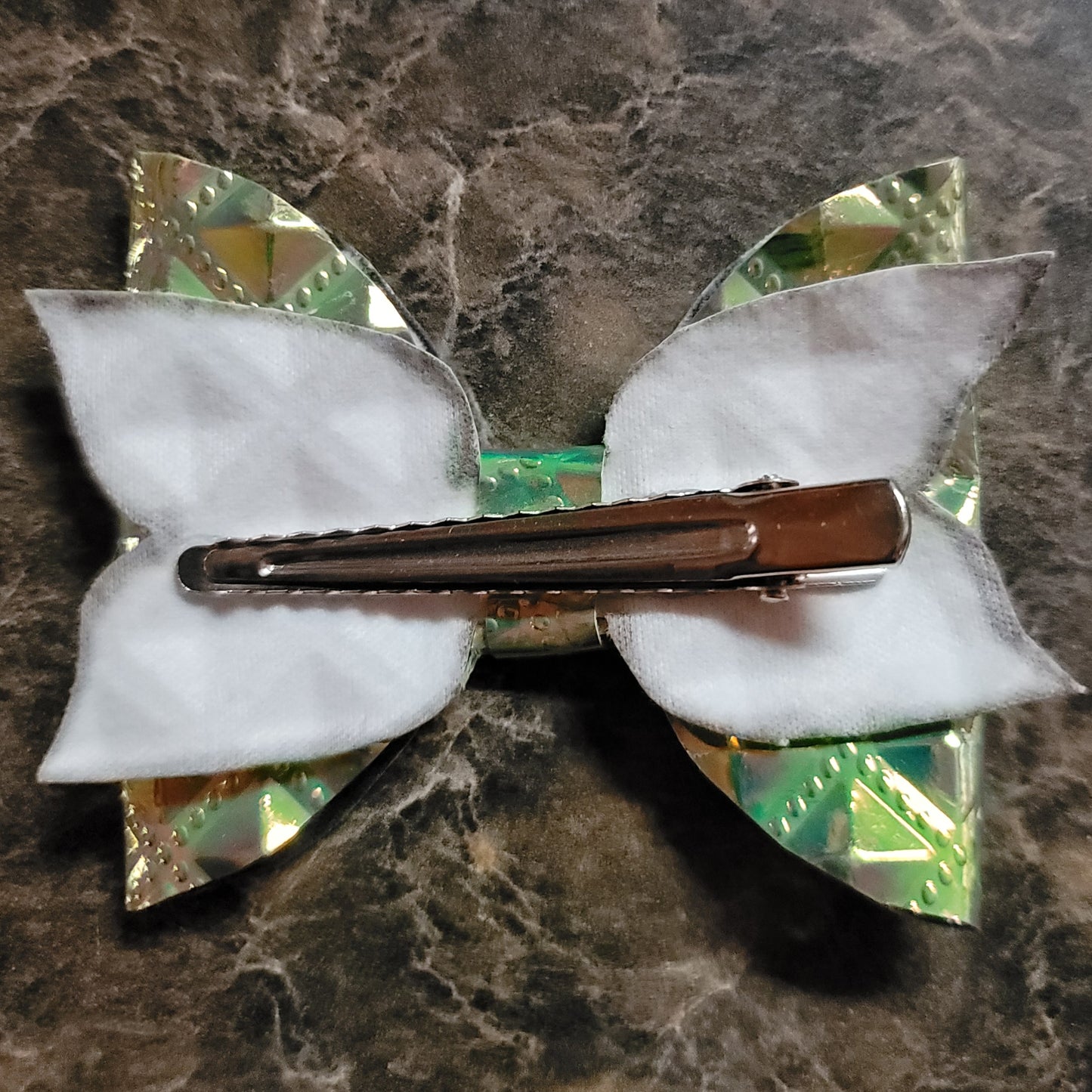 Holgraphic Diamond Texture Bow