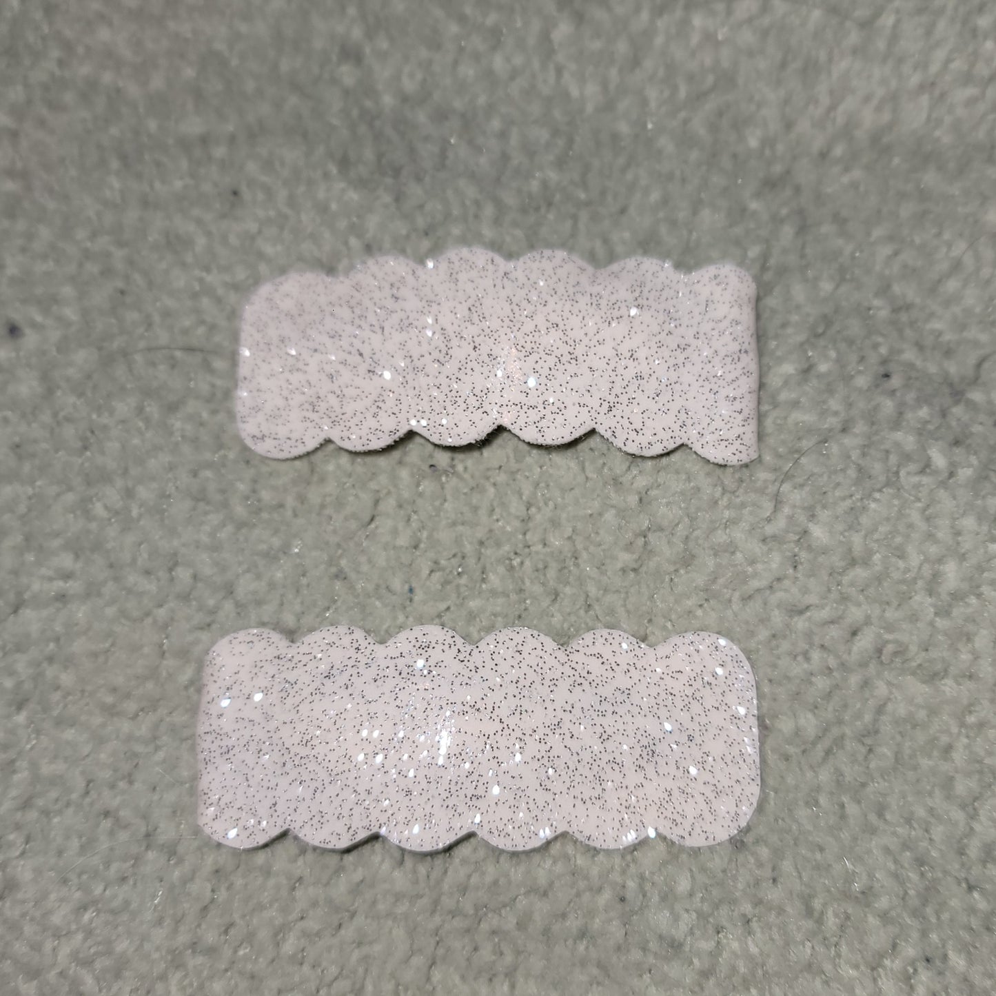 White with Silver Glitter Vinyl Snap Clip Set