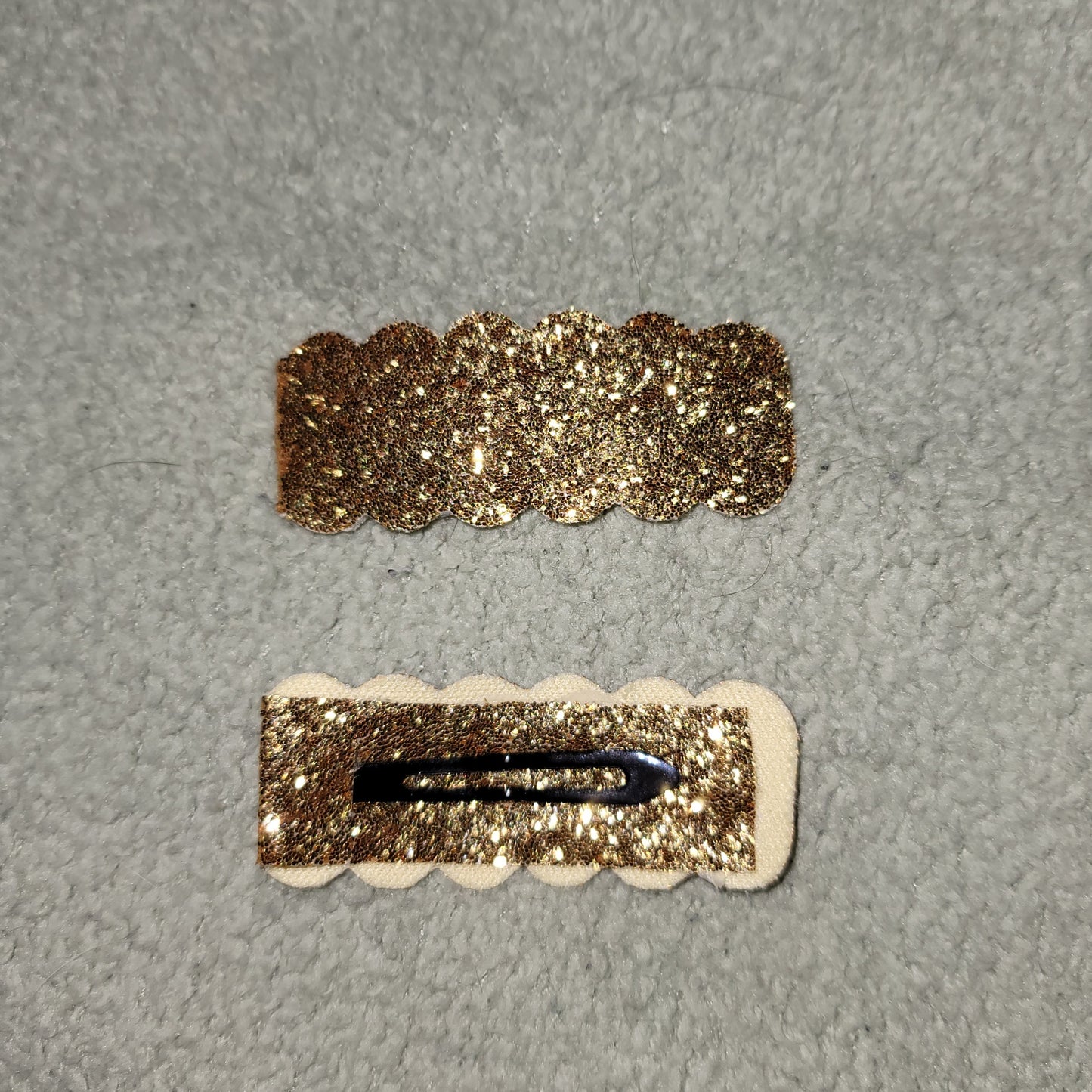 Gold Glitter Snap Clip Set