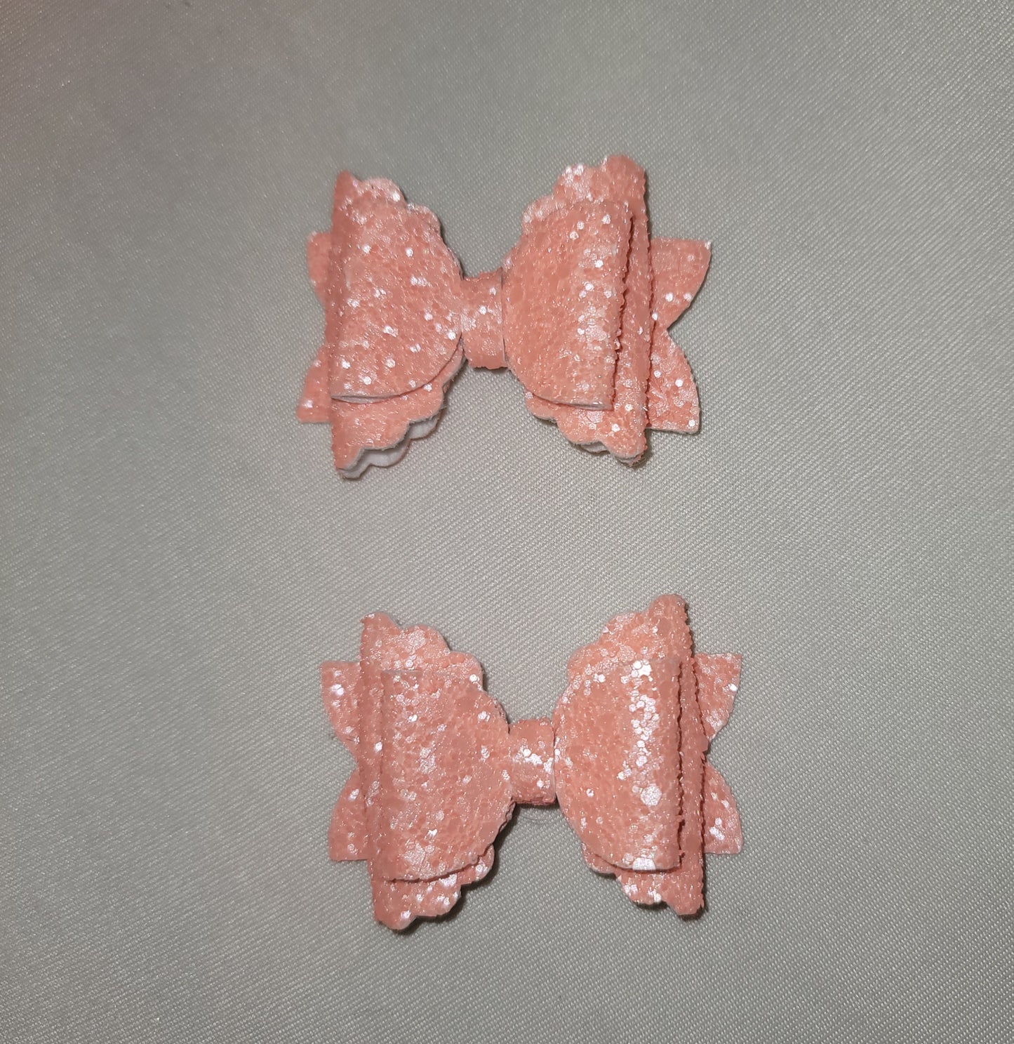Pastel Peach Glitter Piggy Bow Set