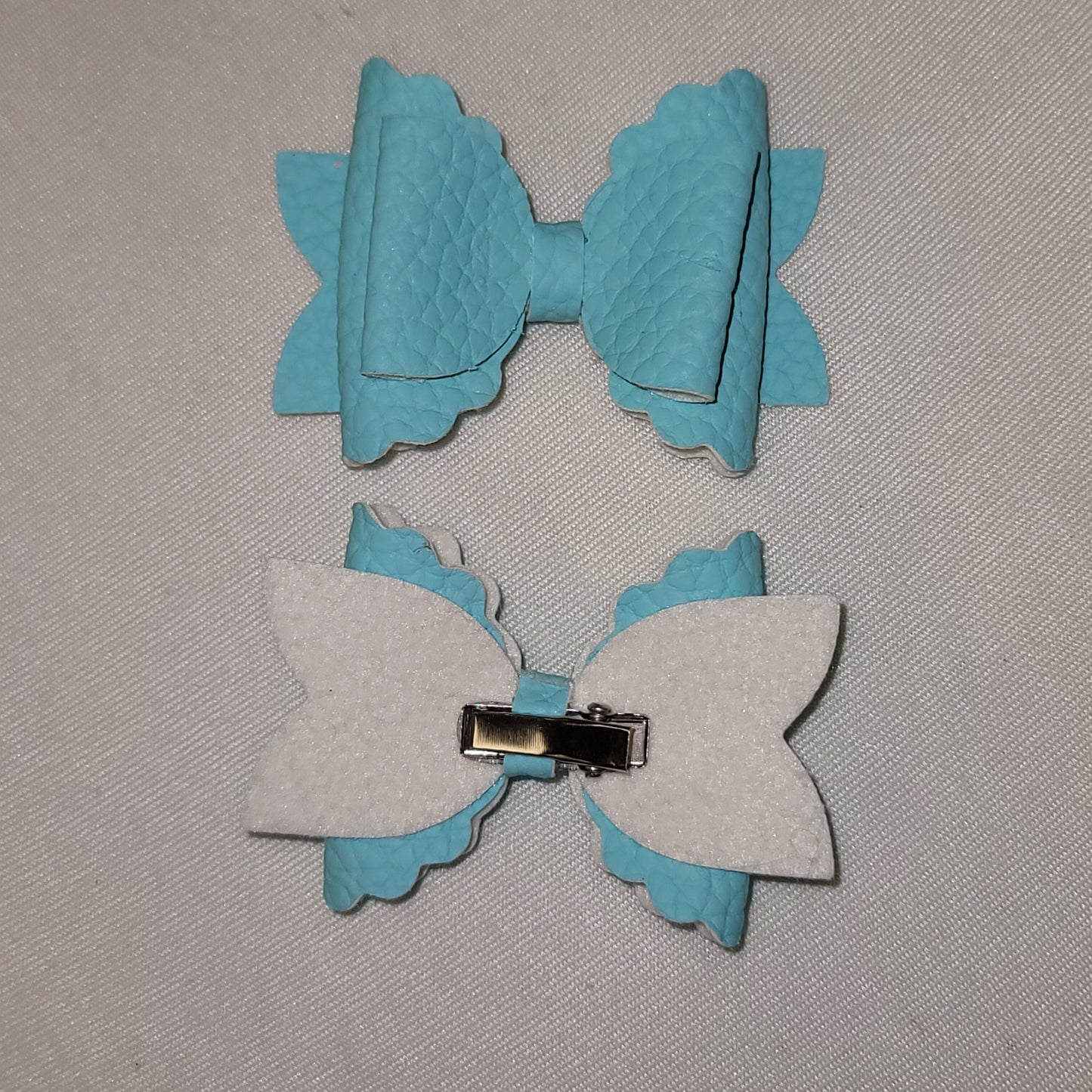 Light Blue Piggy Style Bow Set