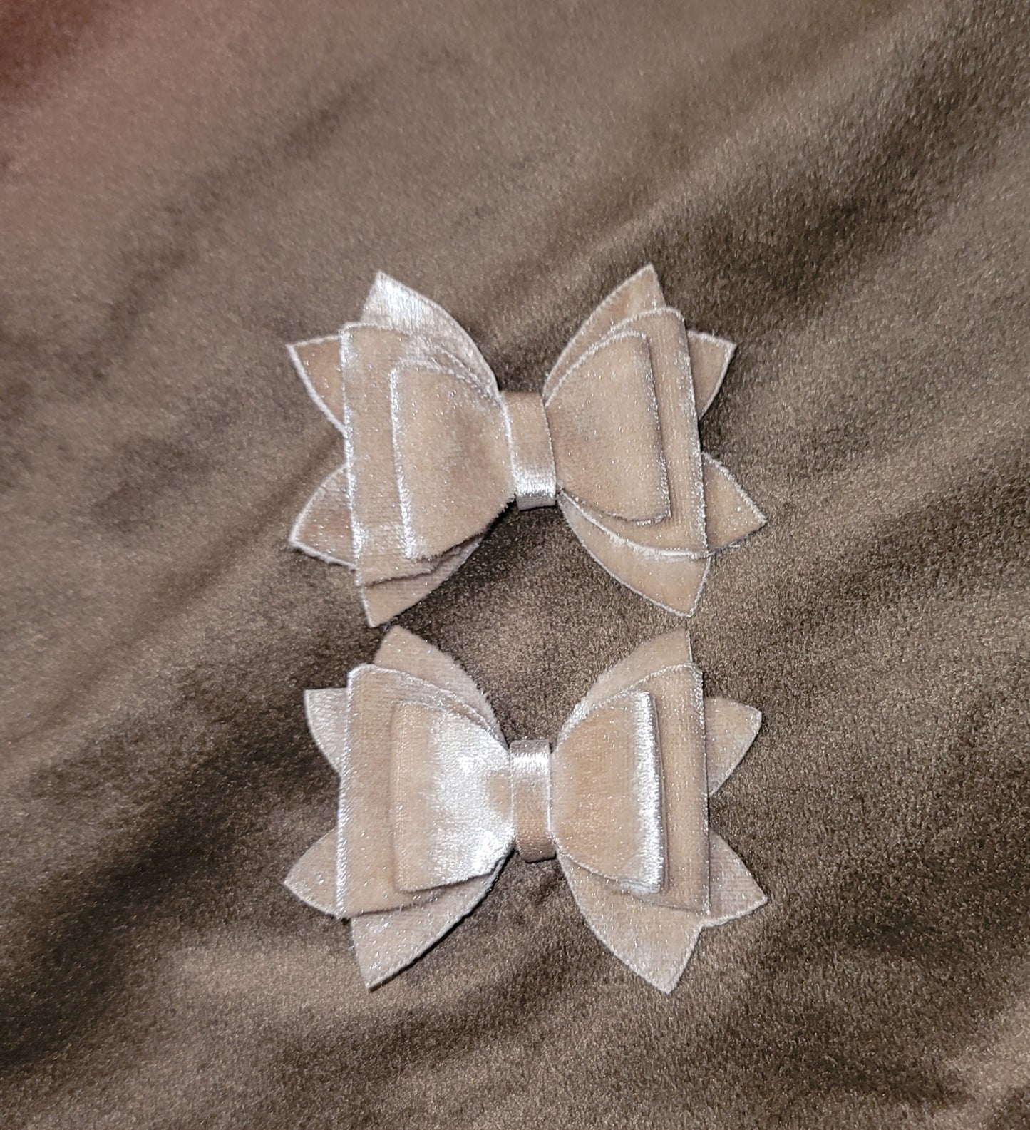 Tan Velvet Lou Lou Bow Set