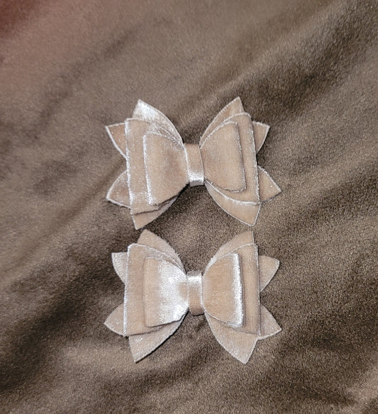 Tan Velvet Lou Lou Bow Set