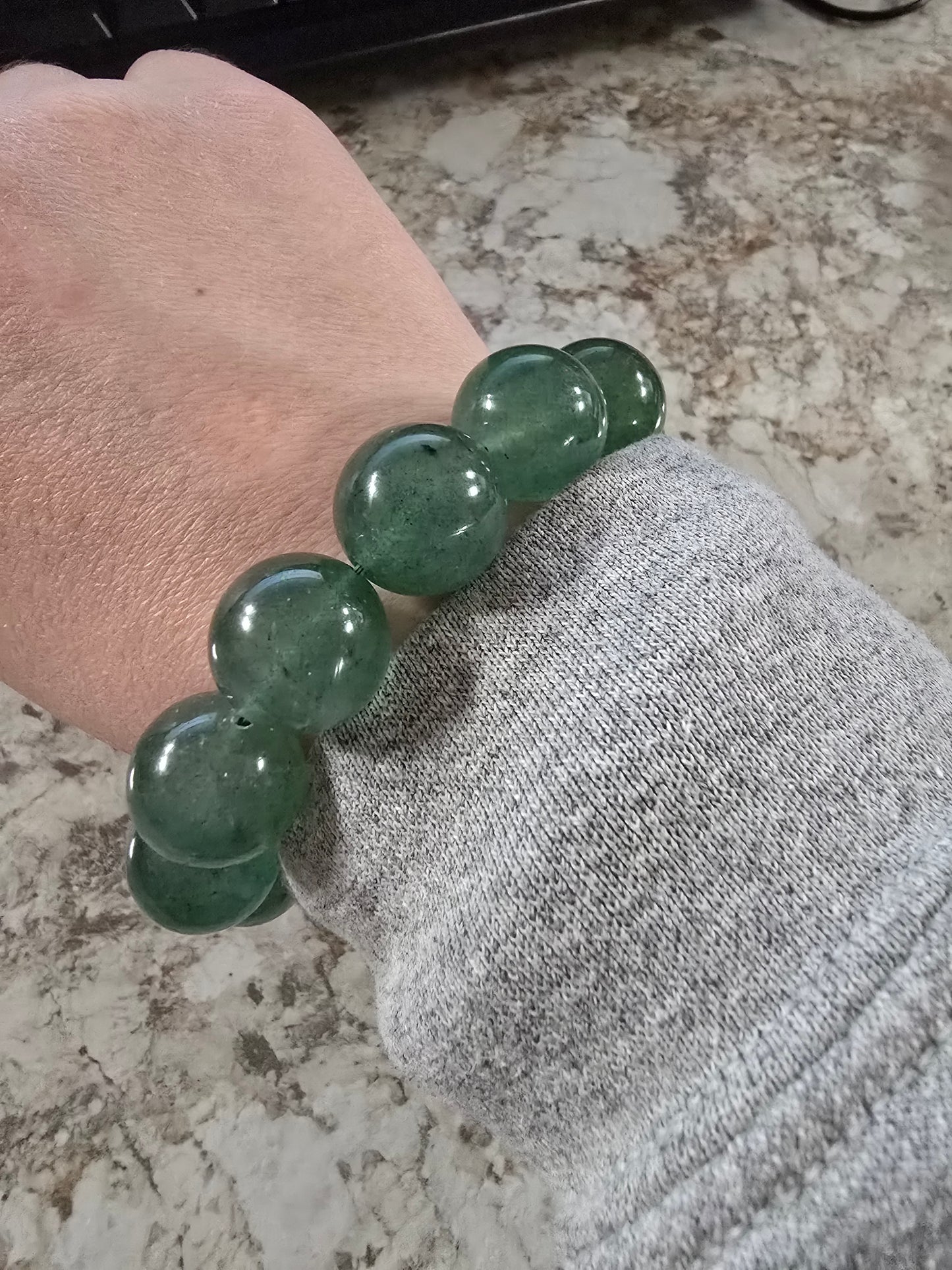 Green Strawberry Quartz Bracelet 18mm