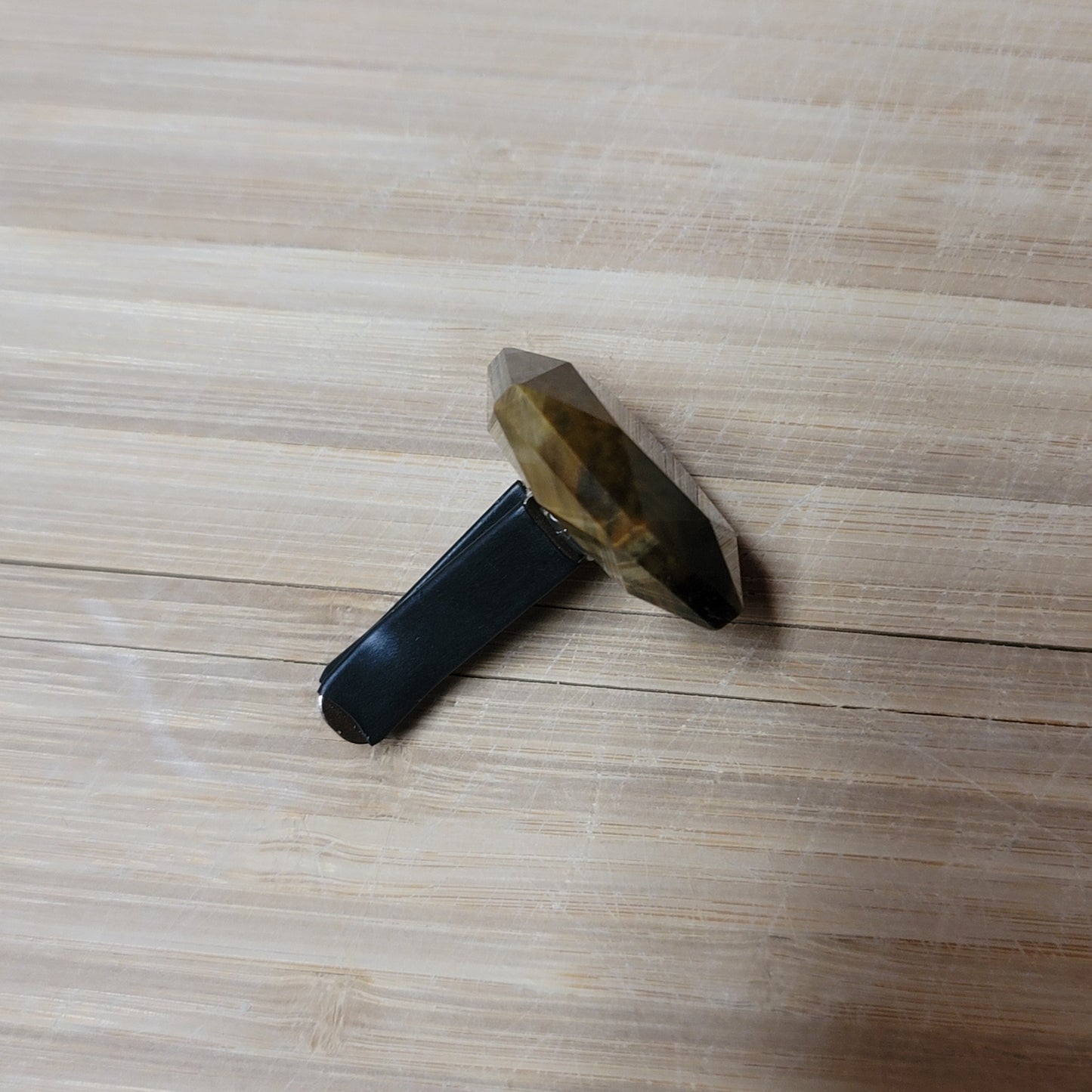 Hexagon Tiger's Eye Car Clip