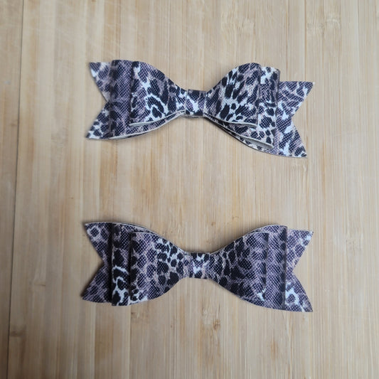 Small Double Stack Cheetah Bows