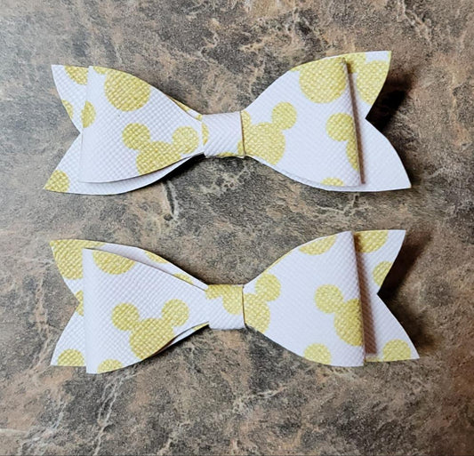Gold Mickey Mouse Bow Set
