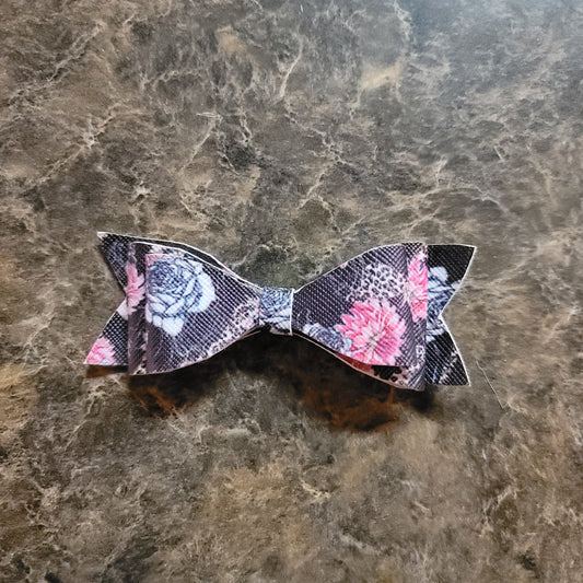 Flowers & Cheetah Print Bow