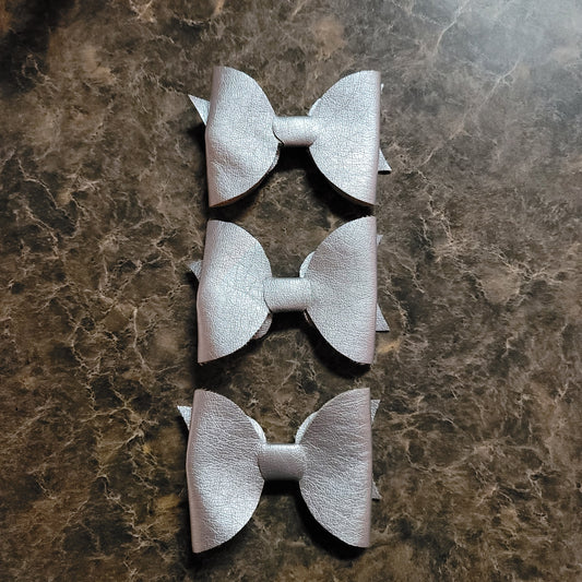 Silver Smooth Bow