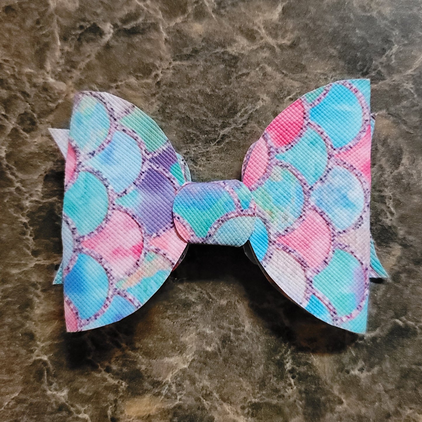 Pastel Mermaid Scales Bow